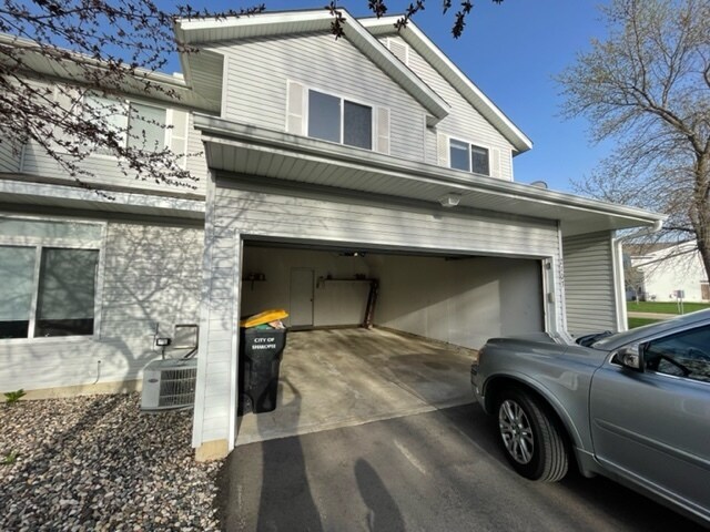 2103 Parkway Ave, Shakopee, MN 55379 - photo 4