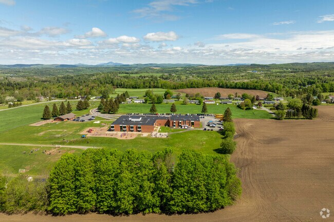 Derby Elementary School in Derby, VT serves students in Pre-K through 6th grade.