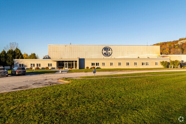 Rock of Ages is a granite milling company in Graniteville that offers employment opportunities.