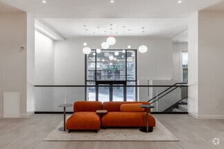 419 W 34th St, New York, NY 10001