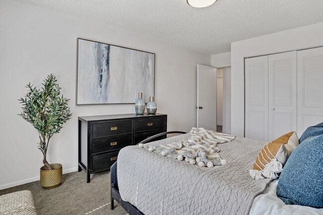 Mid Central, Midvale, UT 84047 - photo 4