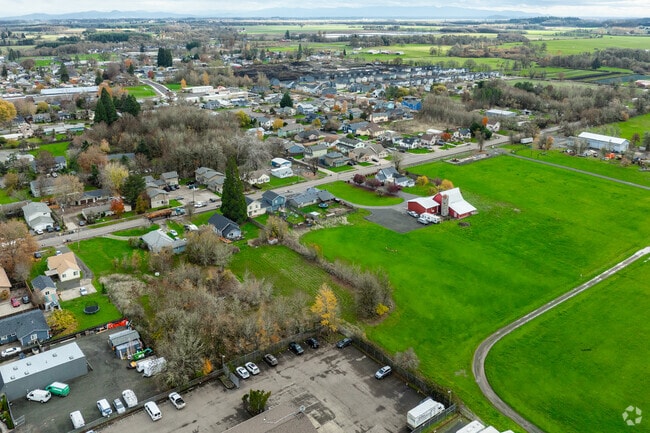 Philomath blends scenic views and quiet living with the convenience of nearby urban amenities.