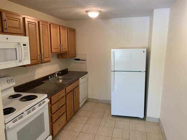 88 Gardner St unit 12, Allston, MA 02134 - photo 2