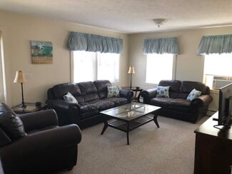 101 Union Ave Unit A, Old Orchard Beach, ME 04064