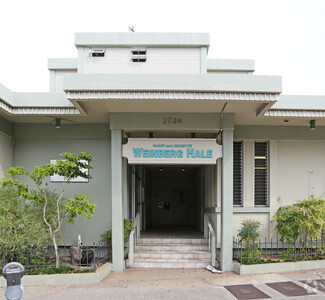 2734 S King St, Honolulu, HI 96826