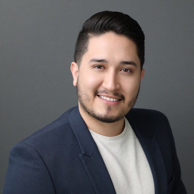 Agent Photo