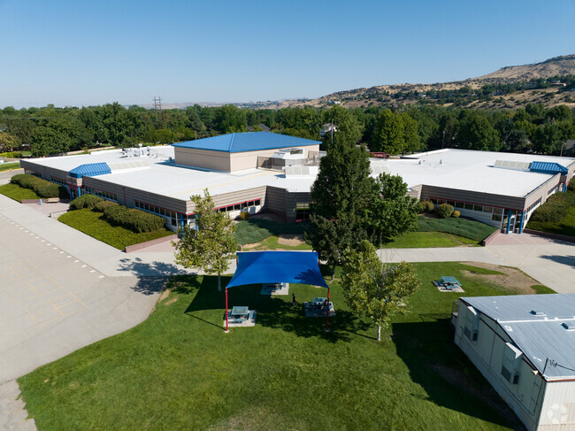 An overview of Riverside Elementary School.