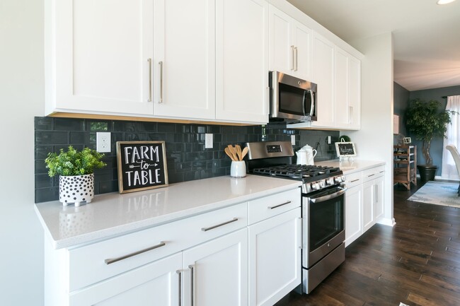 4779 Farrcroft Dr unit 36107825, Easton, PA 18040 - photo 7