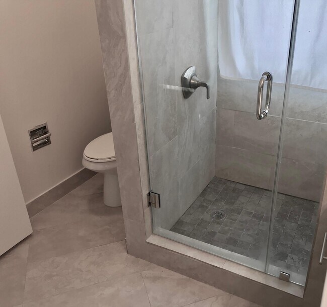 4878 NW 97th Place unit 4878 NW 97 Plc., Doral, FL 33178 - photo 3