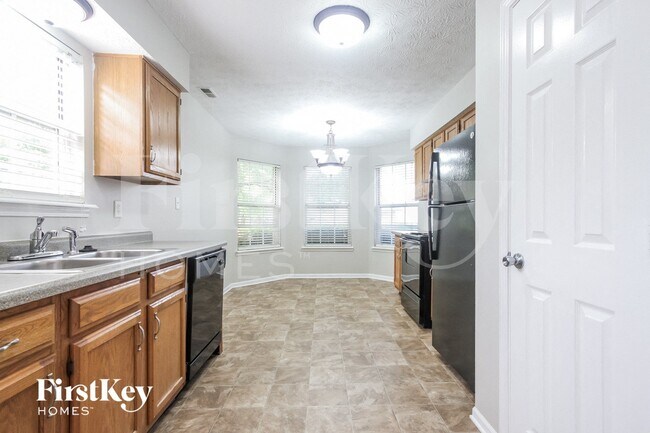 6412 Perry Pines Ct, Indianapolis, IN 46237 - photo 5