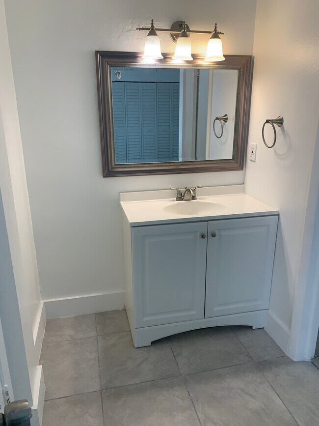 Point South unit Point South Unit, Miami, FL 33157 - photo 5