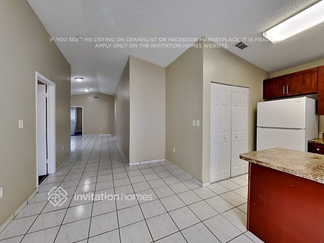 2579 W 70th St, Hialeah, FL 33016 - photo 7