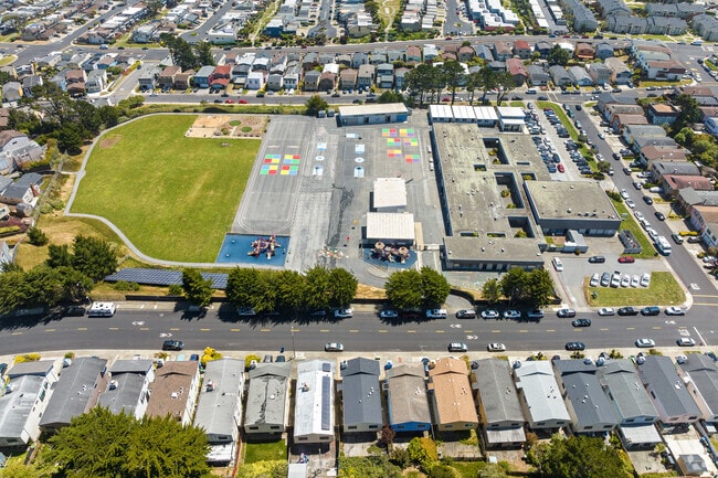 Skyline Elementary School features expansive playgrounds for active play and recreation.