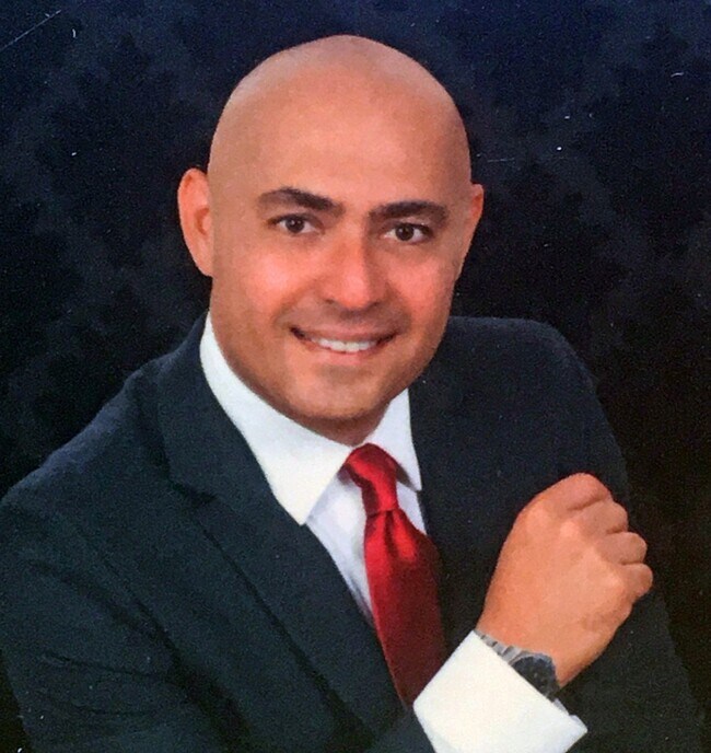 Agent Photo
