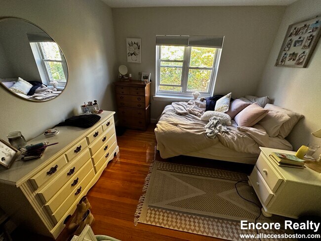 63 Selkirk Rd unit 12, Brighton, MA 02135 - photo 4