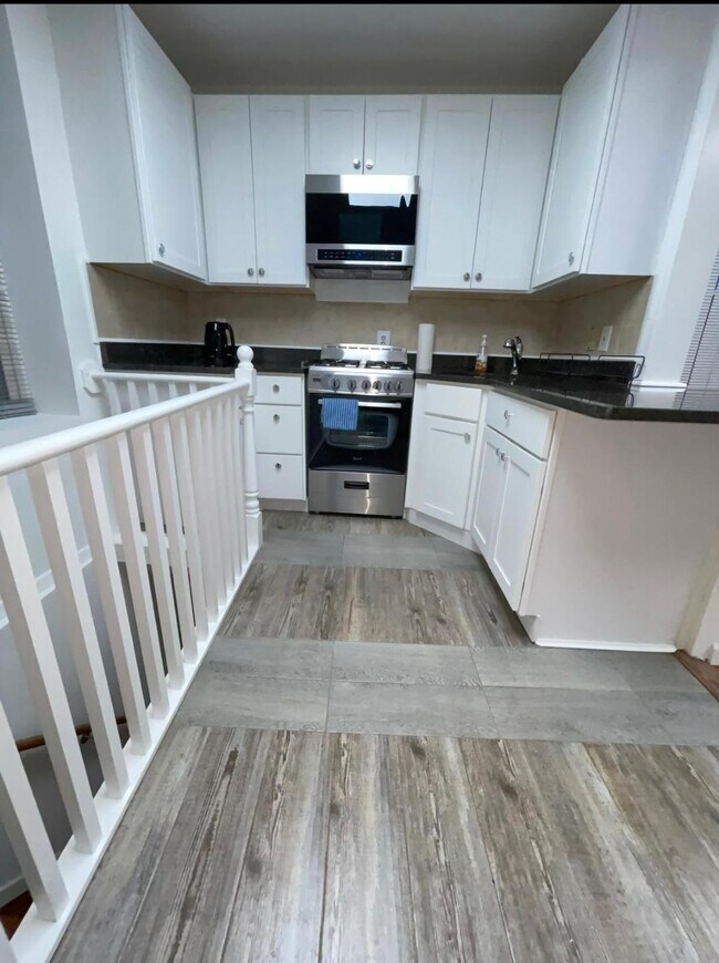 1101 Banner Ave unit 2, Brooklyn, NY 11235 - photo 3