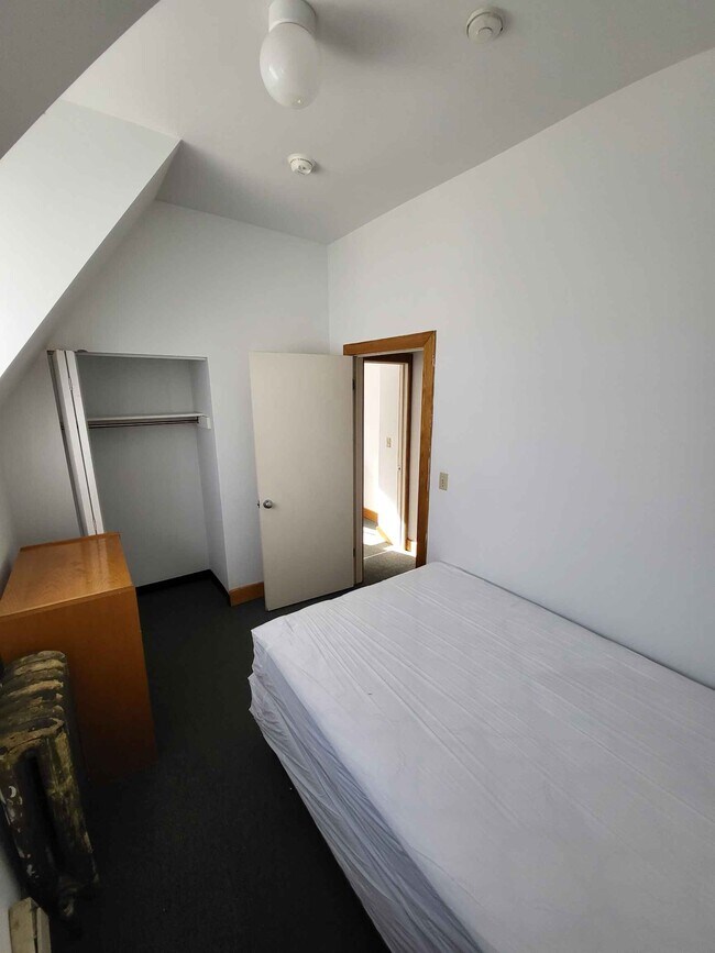 109 Sage Place unit 1, Ithaca, NY 14850 - photo 3