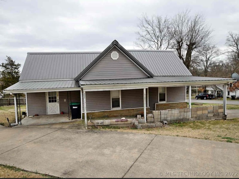 424 W Chickasaw St, Tahlequah, OK 74464 - photo 1