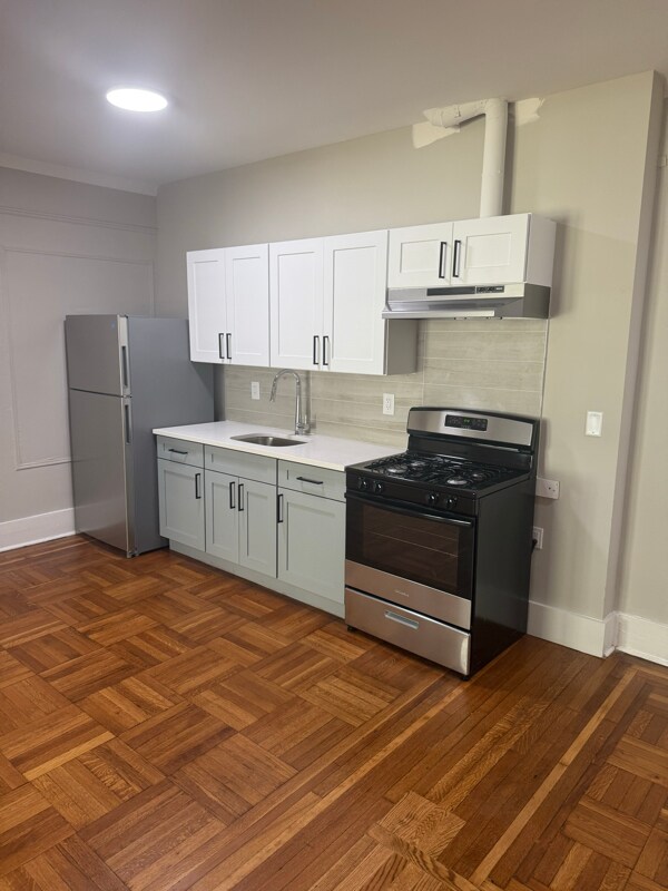 501 W 7th St, Plainfield, NJ 07060 - photo 1