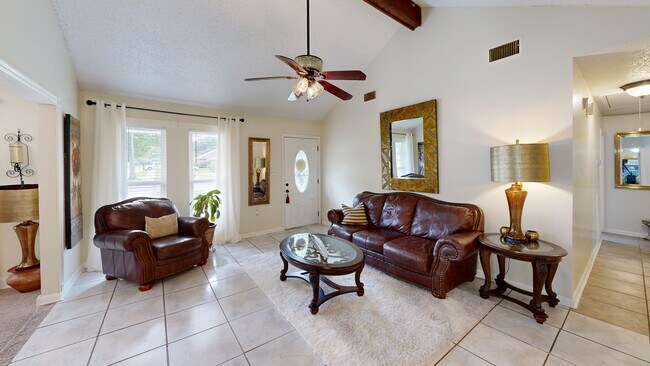 1433 Meadowlawn St, Slidell, LA 70460 - photo 2