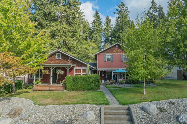 Indian Creek features old homes from the 20th century.