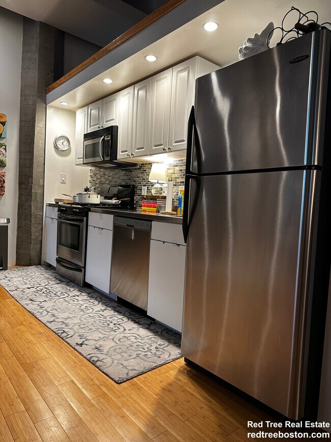 150 Porter St unit 3, Boston, MA 02128 - photo 5