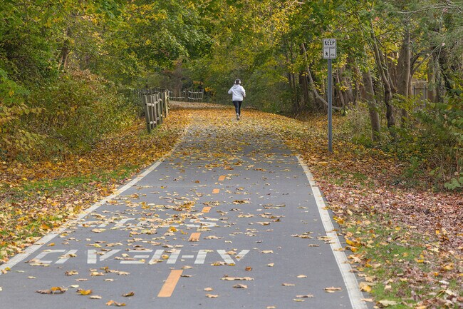 The East Bay Bike Path is a great asset for residents of the Bristol Highlands neighborhood.