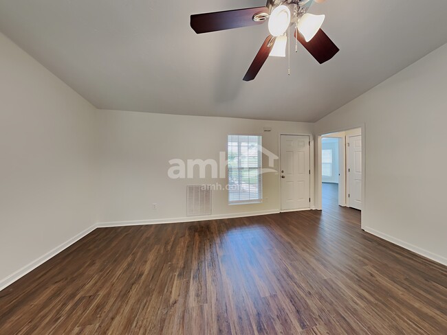 621 Everlasting Way, Locust Grove, GA 30248 - photo 4