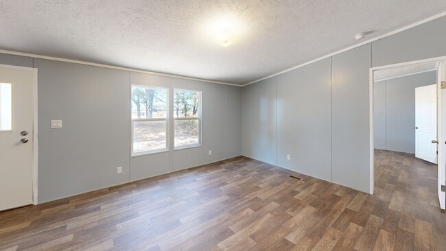 10693 Chandler Way, McLoud, OK 74851 - photo 2