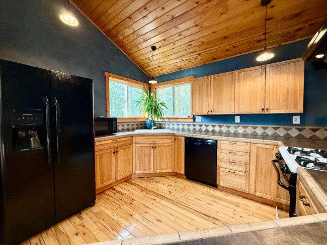 1611 N Fork Rd, Columbia Falls, MT 59912 - photo 3