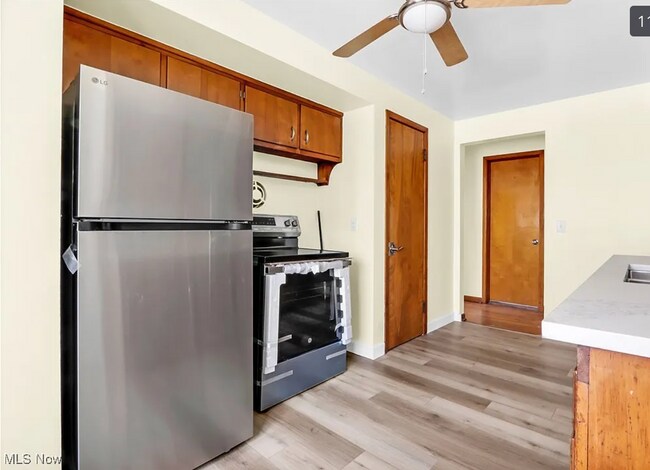 3340 W 210th St unit 3340-Lower Unit, Cleveland, OH 44126 - photo 7