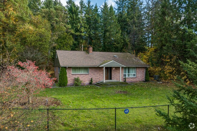 Ranch-style homes in Purdy feature spacious, gated lots.