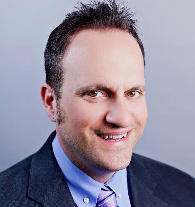Agent Photo