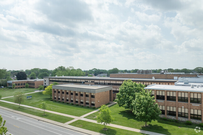 Algonquin Middle School has a Niche score of B+.