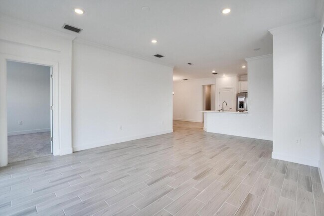 16132 Old Fox Trail unit 36664350, Port Charlotte, FL 33953 - photo 6