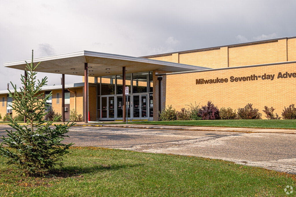 Milwaukee Seventh-Day Adventist School provides private education in 
Mill Valley.