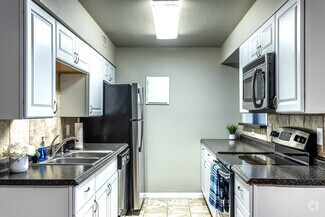 4339 Roanoke Pkwy, Kansas City, MO 64111