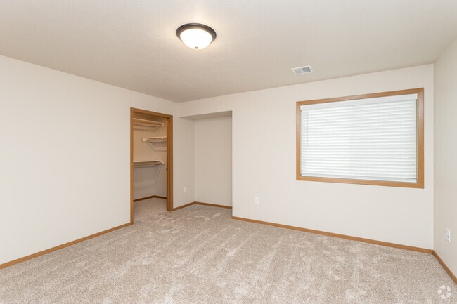 HOME - FIELD APARTMENTS I, Sioux Falls, SD 57110 - photo 7