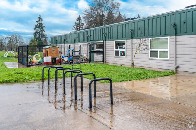 Early College and Career Options  has bike racks for students to use in Eugene.