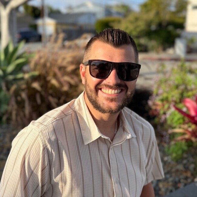 Agent Photo