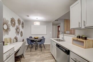 4925 Cromwell Dr, Kyle, TX 78640