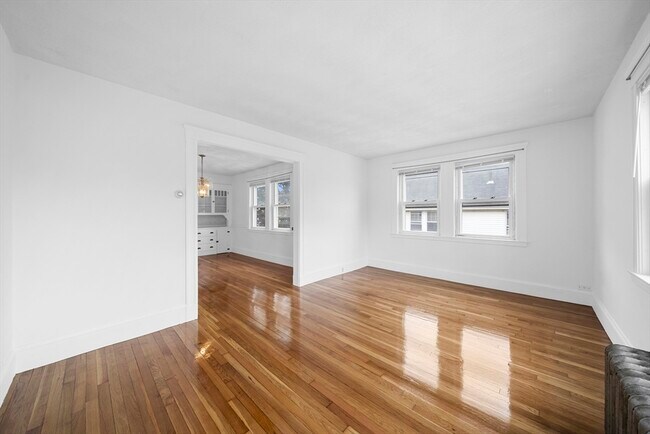 177R Faneuil St unit 2, Boston, MA 02135 - photo 3