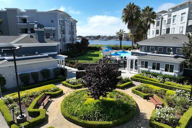 The Landing at Jack London Square, Oakland, CA 94607 - photo 4