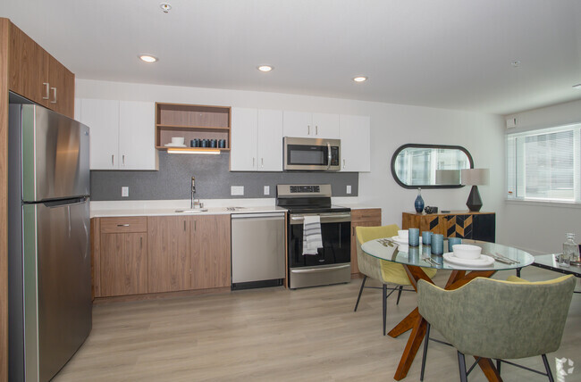A-13 1BR, 1BA - 640SF - Kitchen