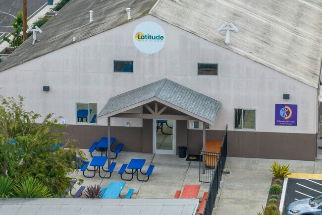 Latitude 37.8 High School is located in Oakland, California.