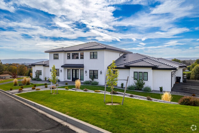 Hillside estates in West Valley showcase scenic Yakima Valley views.