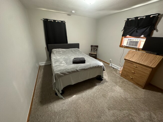 453 17th St, Windom, MN 56101 - photo 4