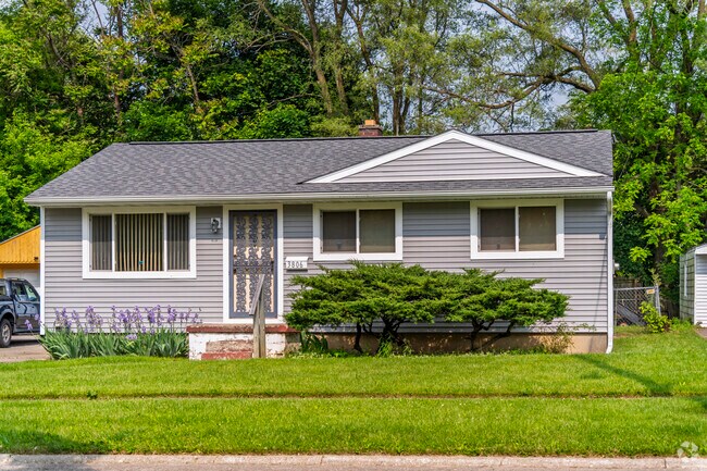 Ranch-style homes are a typical building type in the Sterling and Myrtle neighborhood.
