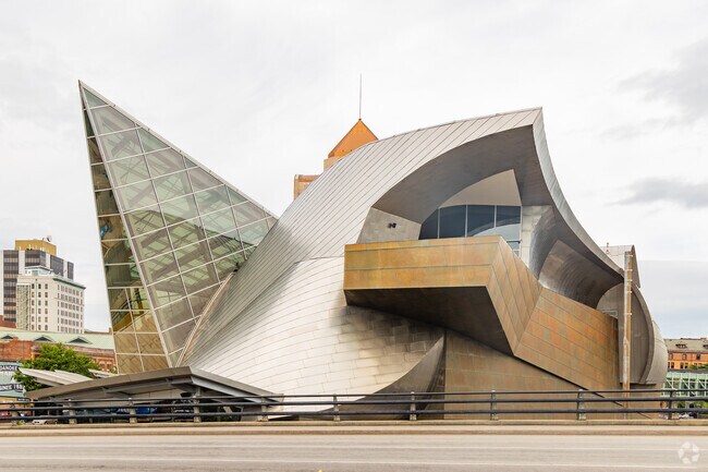 West End residents can take advantage of the daily guided tours at the Taubman Museum of Art.