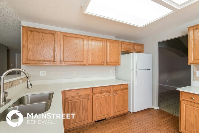 2229 S Truckee St, Aurora, CO 80013 - photo 4